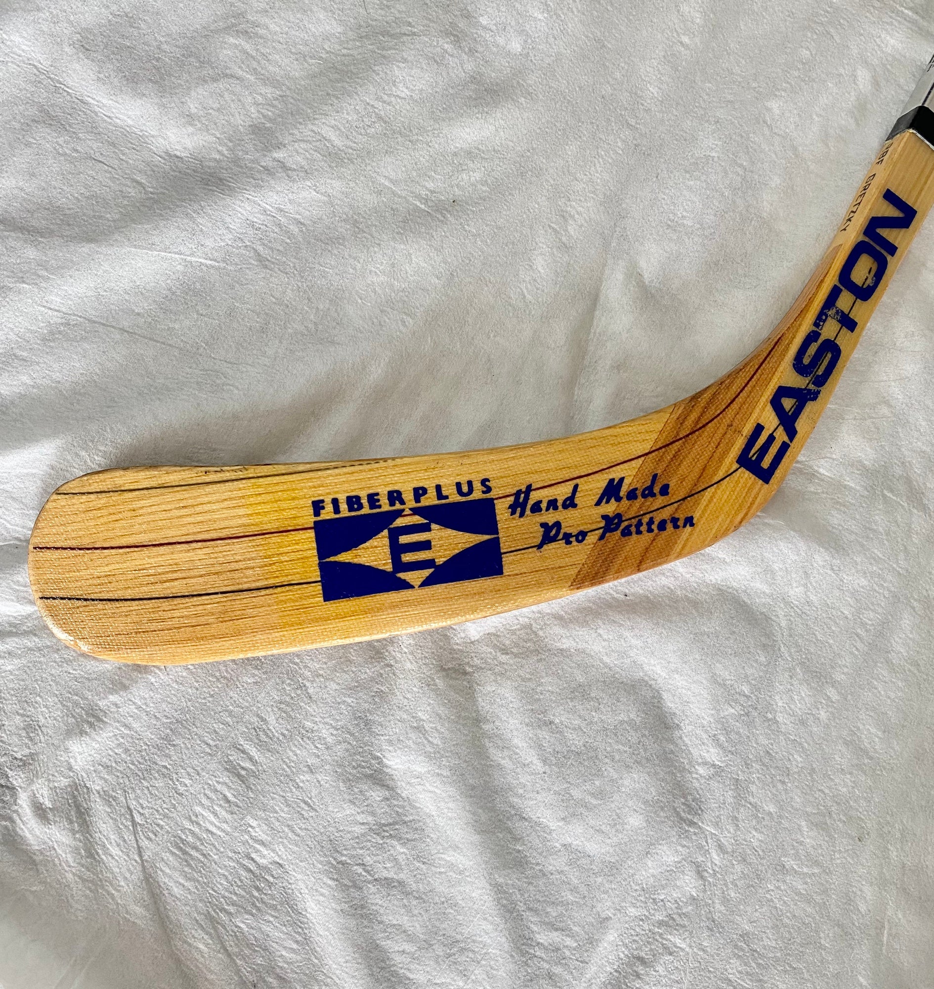 Wayne Gretzky Signed 1993 Game Issued Easton Hockey Stick With JSA COA —  Showpieces Sports