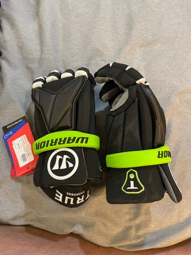 Warrior evo pro lacrosse gloves TRUE