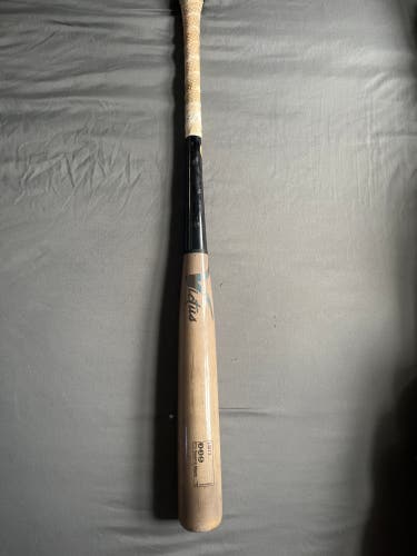 Used Victus Maple 33.5" i13 Bat