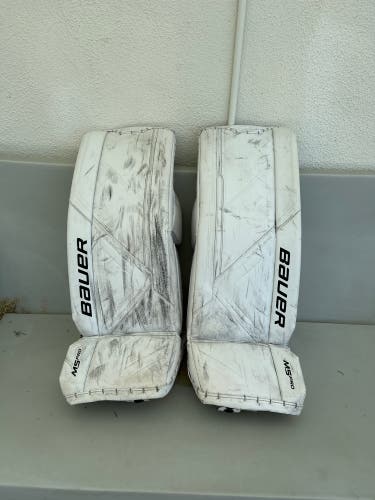 Medium Bauer  Supreme M5 Pro Goalie Leg Pads
