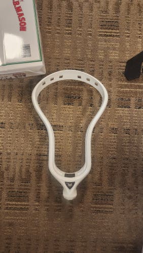 Like new ECD DNA white unstrung