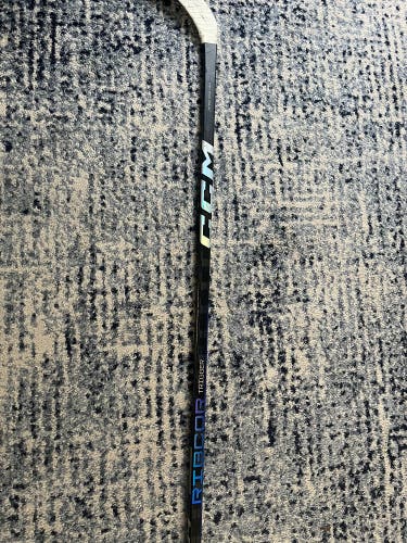 Intermediate Right Handed P29 RibCor Trigger 7 Pro Hockey Stick