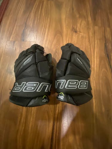 Used Bauer 12" Vapor 2X Pro Gloves