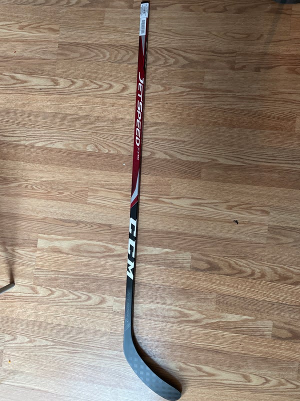 Best Easton Mako M2 Junior Composite Hockey Stick Used One Season. Good For  Kids Under 12. This Stick Was $159 Brand Newasking 60 Bucks for sale in  Quinte West, Ontario for 2023