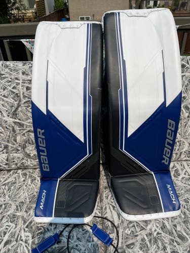 XL Bauer MACH Goalie Leg Pads