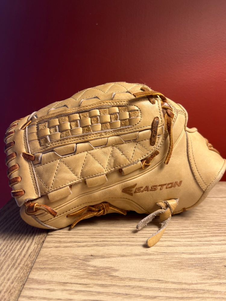 Pitcher's 12" Legacy Elite Baseball Glove