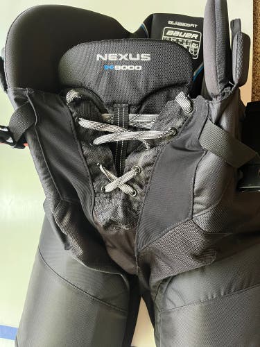 Senior Small Bauer  Nexus N9000 Hockey Pants