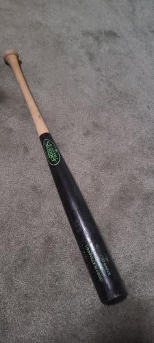Used 2018 Louisville Slugger Maple Genuine Maple Bat (-6) 22 oz 28"