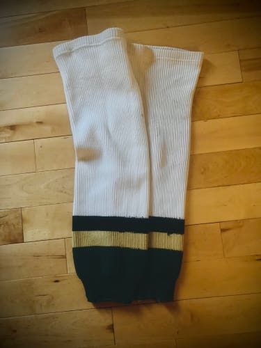 AK white Dallas cotton socks - L
