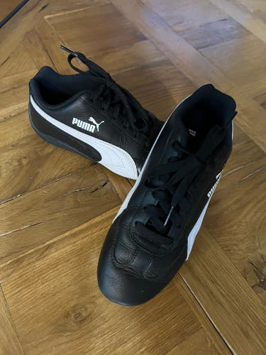 Puma youth indoor shoes