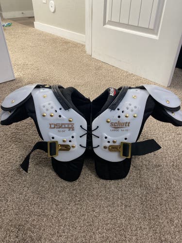 Schutt DS Flex 2.0 Football Shoulder Pads Large 14”-15”