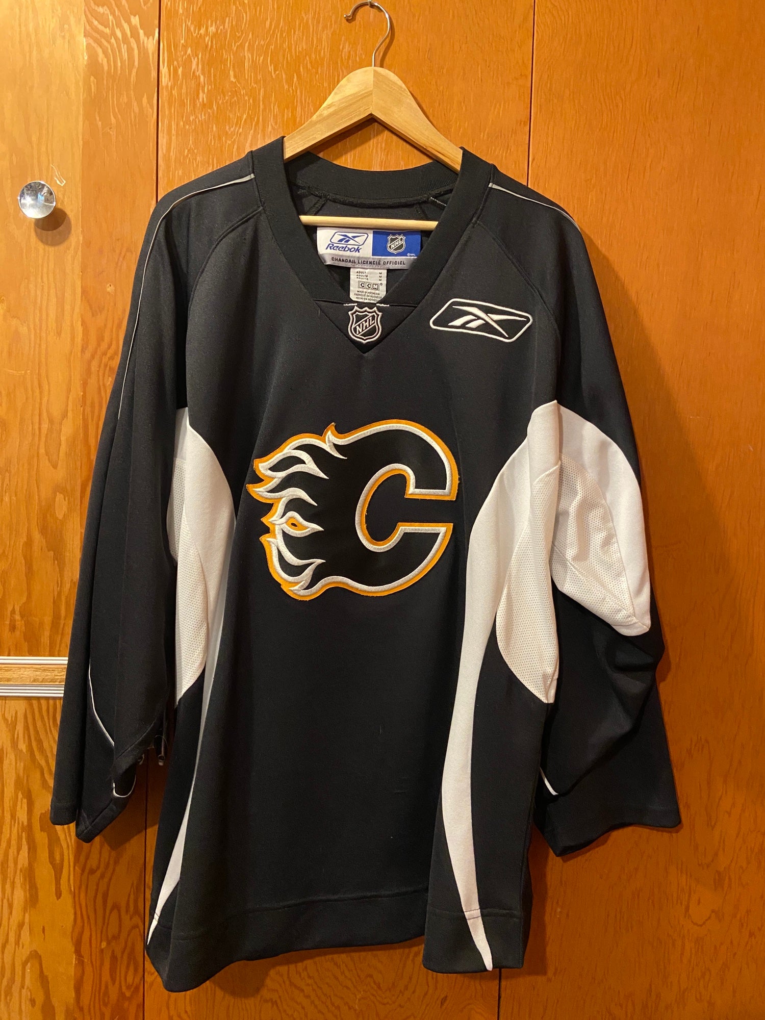 Calgary flames practice jersey | SidelineSwap