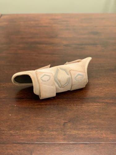 White EvoShield Leg guard