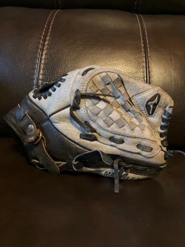 Mizuno Power Close 10.5” baseball glove RHT