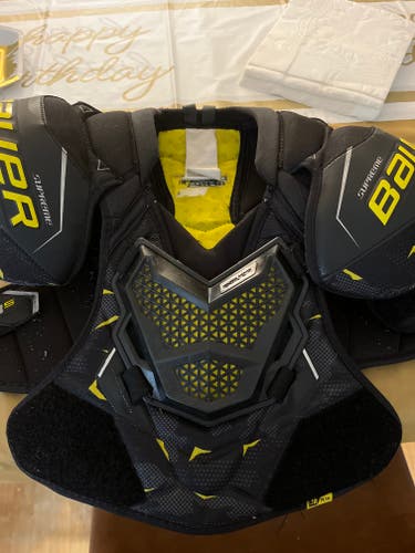 Junior Used Bauer Supreme 3S