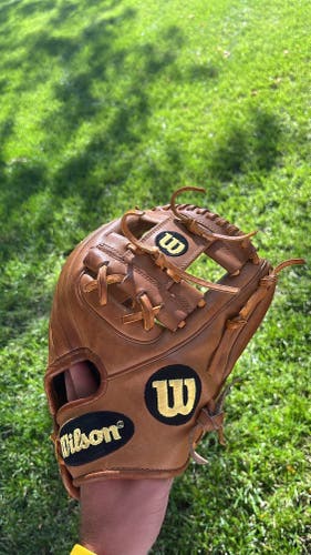 Used Right Hand Throw 11.5" A2K 1786 Baseball Glove