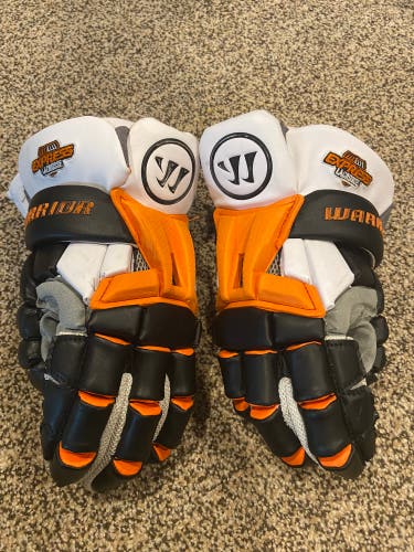 Used Express Warrior Burn XP Gloves