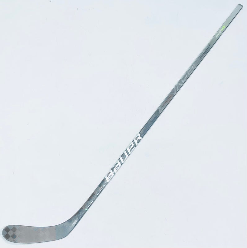 Custom Silver Bauer Vapor Hyperlite Hockey Stick-RH-Kucherov Pro Curve-70 Flex