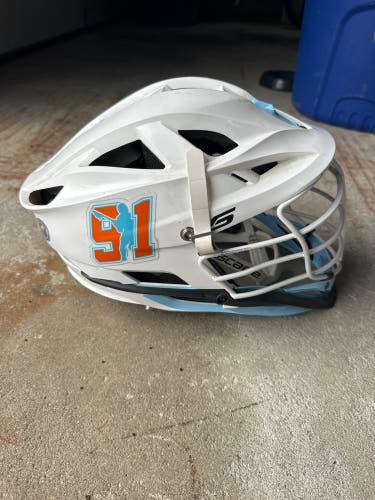 White Cascade S Helmet Baby Blue Chin