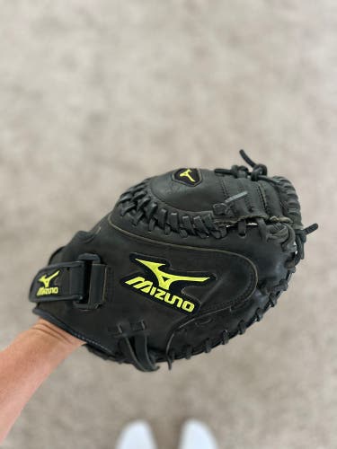 Mizuno Softball GXS53 Catcher’s Mitt 34”