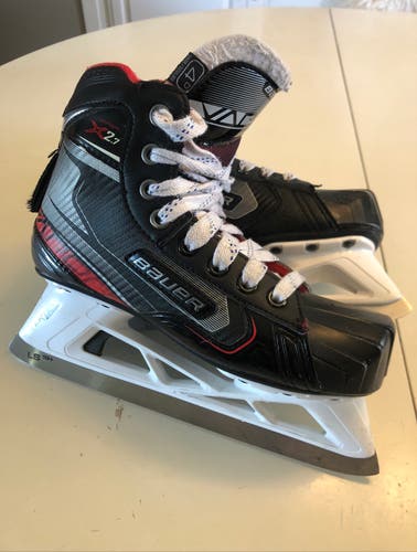 Used Bauer Regular Width  Size 4 Vapor X2.7 Hockey Goalie Skates