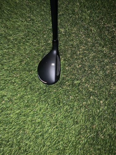 Used Right Handed Regular Flex 4H King SpeedZone Hybrid