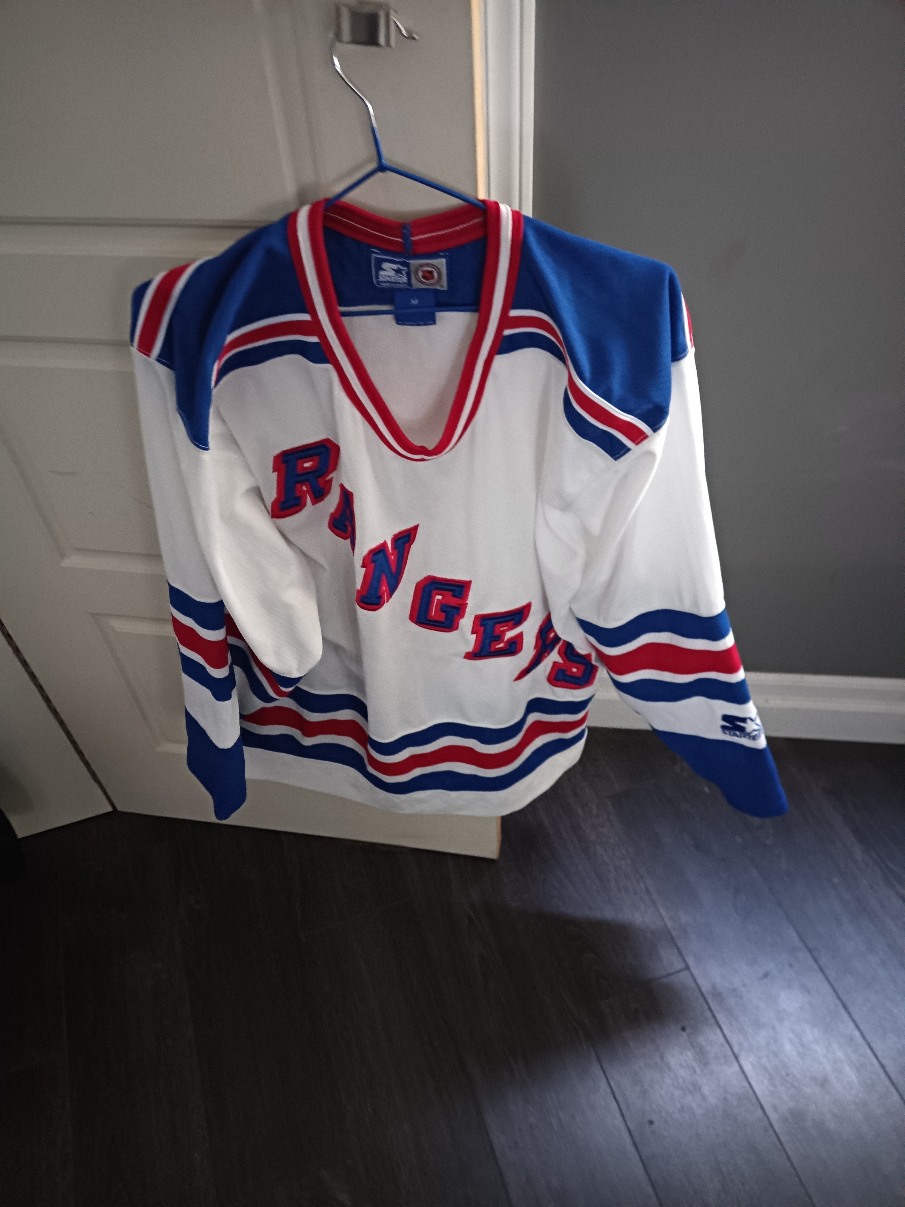 One of the best NY Rangers jerseys on the planet 🌏🗽 Early 00's Mark  Messier New York Rangers Lady liberty CCM NHL jersey Size Medium…