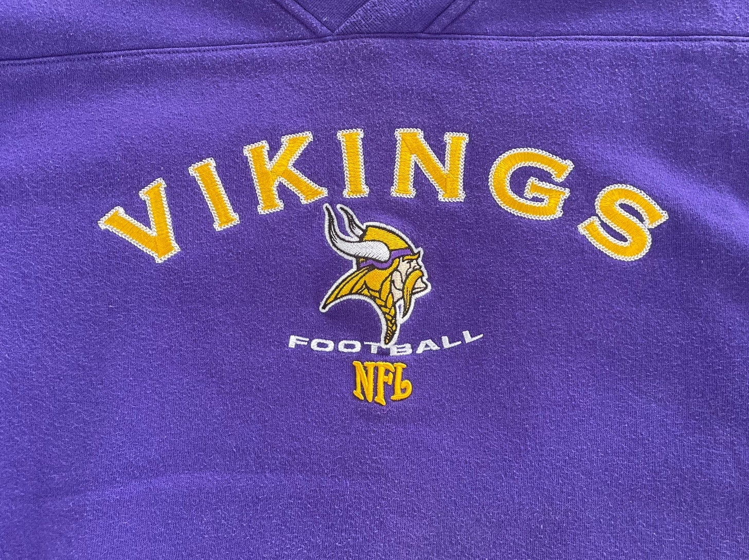 Vintage Minnesota Vikings Sweater XL Men XL Purple Soft 50/50 Blend 1988 USA