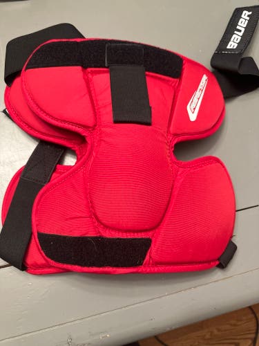 Bauer goalie knee pads