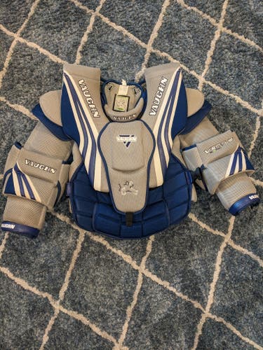 Used Large Vaughn Ventus SLR Pro Goalie Chest Protector