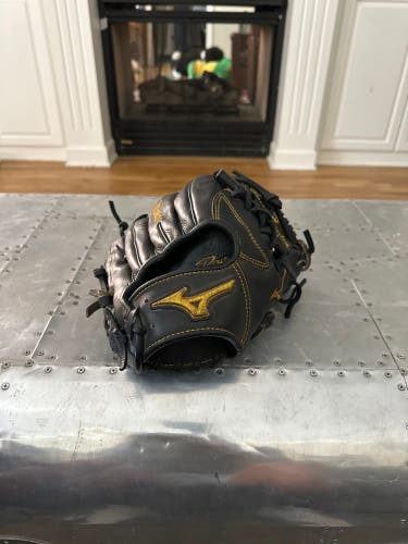 Infield 11.5" Pro Limited Edition Baseball Glove