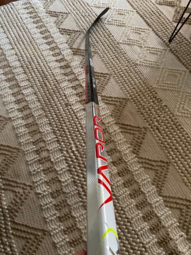 New Left Hand P92  Vapor Hyperlite Hockey Stick