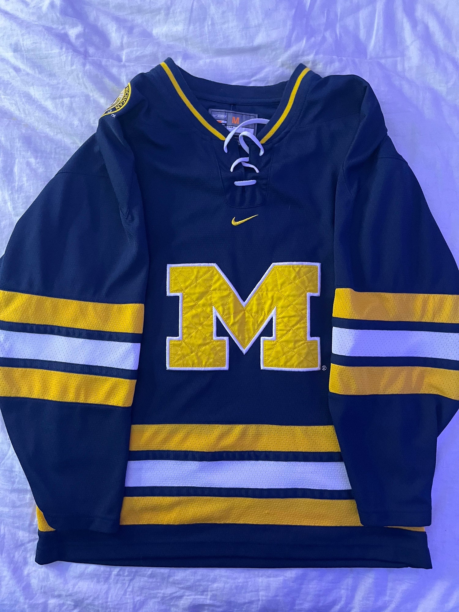 Women's Michigan Nike Hockey Style Jersey (S)