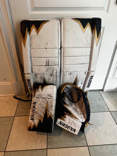 Used 35” Regular Pro Stock Vaughn Goalie Full Set Bundle
