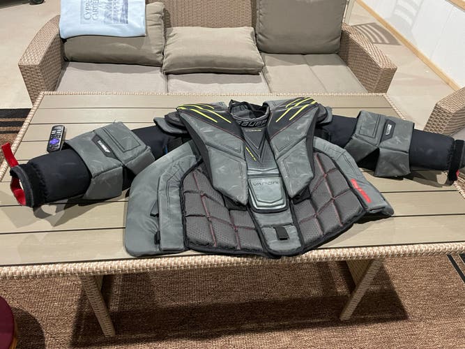 Used Large Bauer Pro Stock Hyperlite Goalie Chest Protector