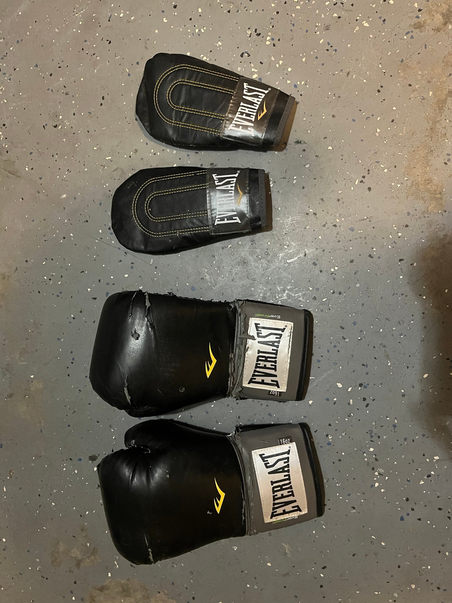 Details 112+ everlast leather speed bag gloves best esthdonghoadian