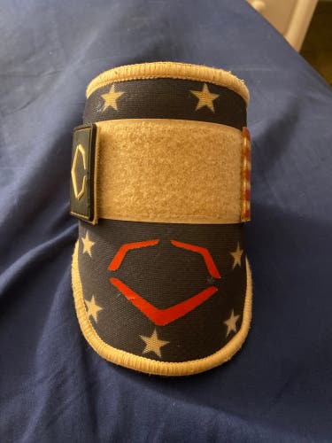Used EvoShield Elbow Protection Elbow Guard
