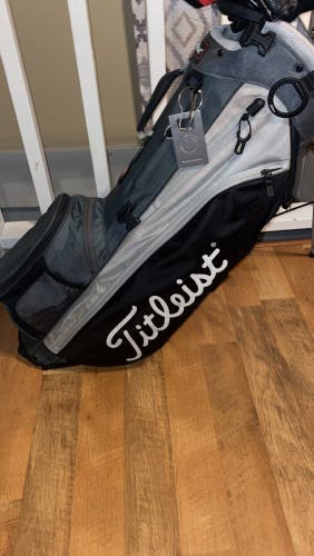 Titleist Players 4 Stand Bag
