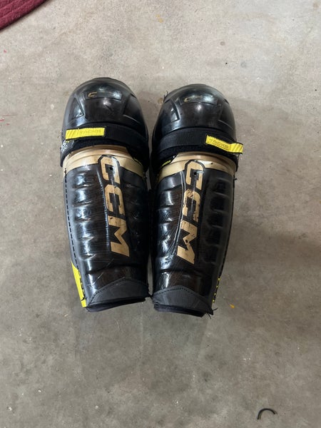 Ccm tacks Asv Pro hockey shin pads