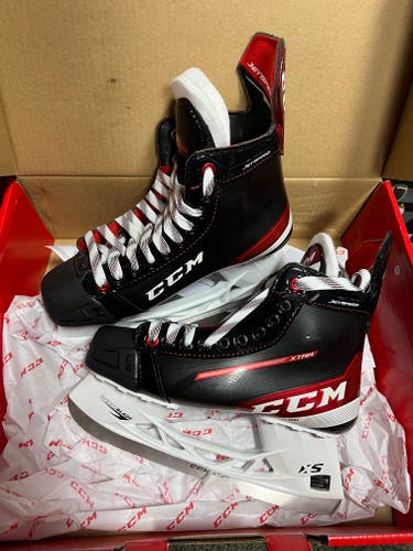 New Junior CCM JetSpeed XTra Hockey Skates Regular Width Size 1