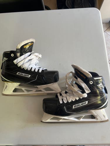 Bauer Regular Width  Size 8 Supreme S190 Hockey Goalie Skates
