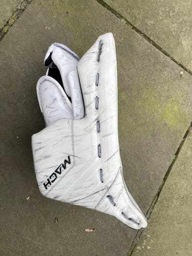 Bauer Mach Goalie Blocker