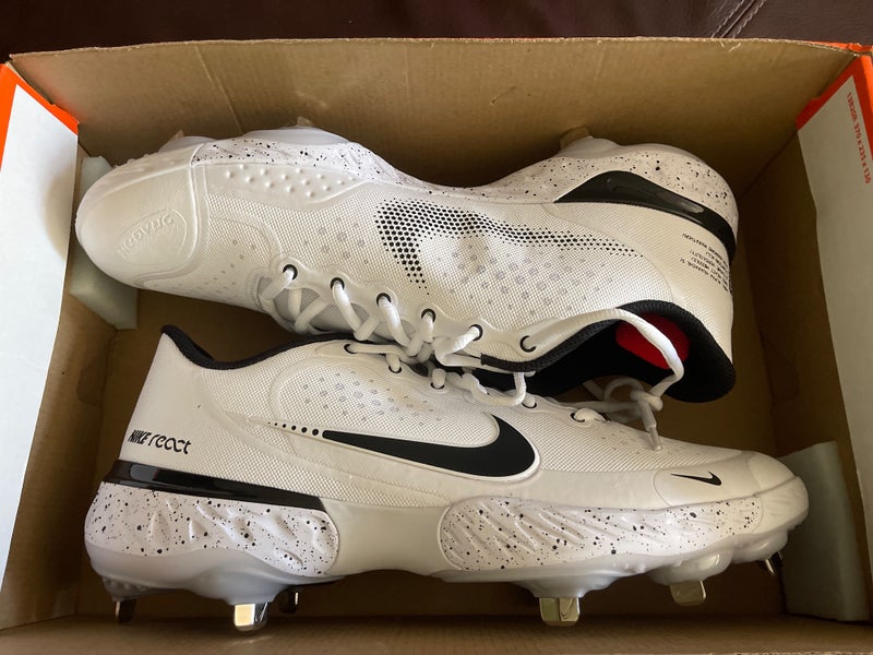 White Men's Metal Low Top Alpha huarache elite 3 low