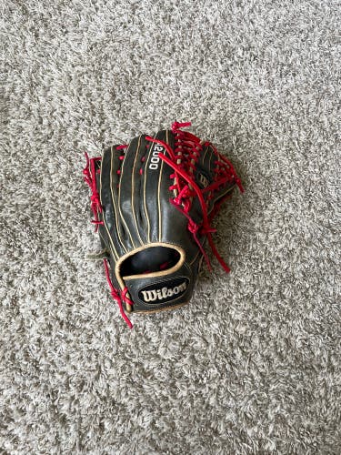 Outfield 12.75" A2000 Baseball Glove