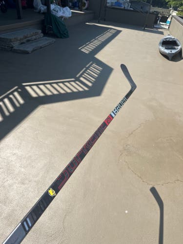 Senior Left Hand P92M Pro Stock Supreme 2S Pro Hockey Stick