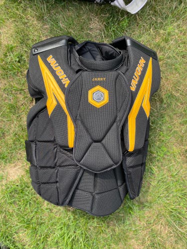 Used Large/Extra Large Vaughn Pro Stock Ventus SLR2 Goalie Chest Protector