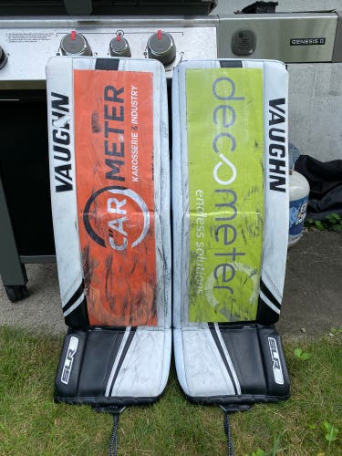 34" Vaughn SLR3 Pro Carbon Goalie Leg Pads