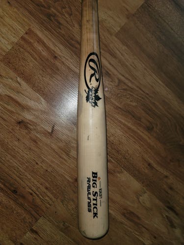 Used Rawlings Maple R243 Big Stick Wood Bat (-3) 29 oz 32"