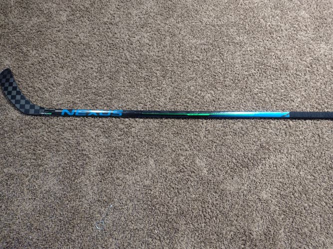 Senior Bauer Left Hand Nexus Geo Hockey Stick P92