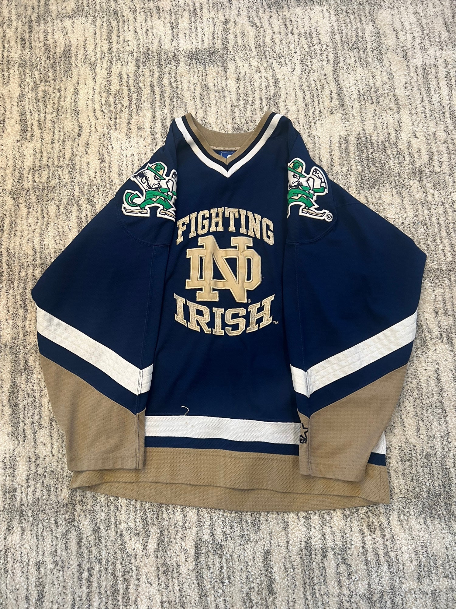 Vintage Notre Dame Fighting Irish Starter Hockey College Jersey